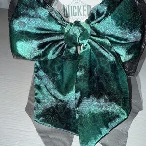 Scunci By Conair X Wicked Elphaba Bow Barrette
